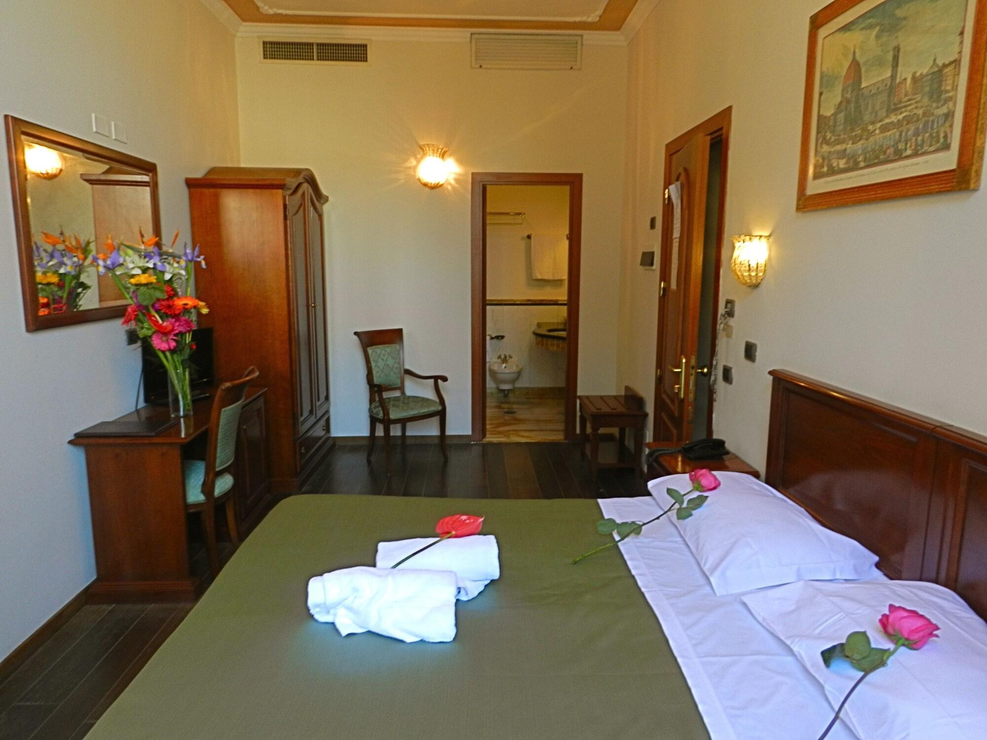 Domus Florentiae 4*